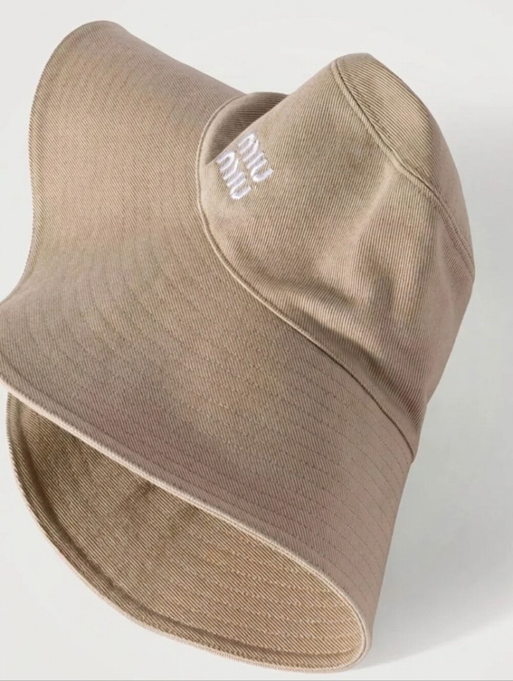 🔥NEW‼️✨️ MIU MIU ✨️ Tan Beige Wide Brim Hat w. White Logo - Women Men Unisex - Picture 7 of 15